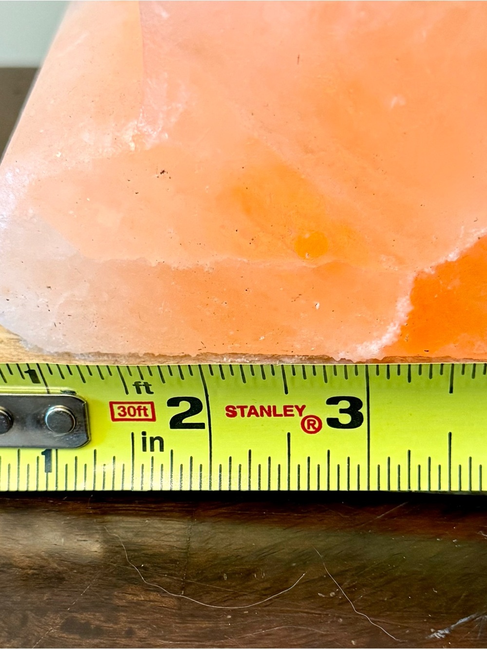 Beautiful Himalayan salt stone cross lamp - Picture 4 of 13